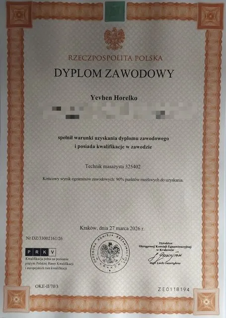 Dyplom zawodowy — Technik masażysta 325402